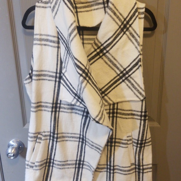 Plaid wool vest - Picture 3 of 4